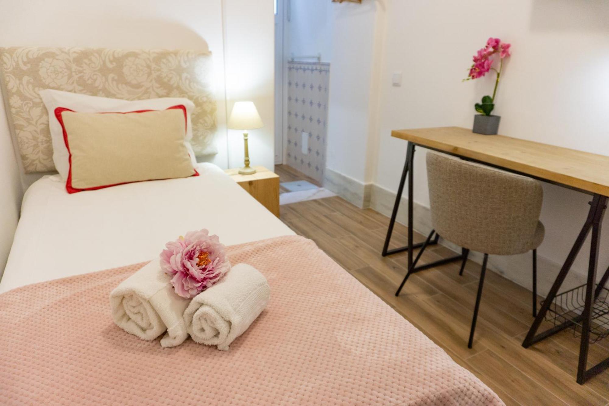 Lalitana Townhouse Hotell Lagos Rum bild