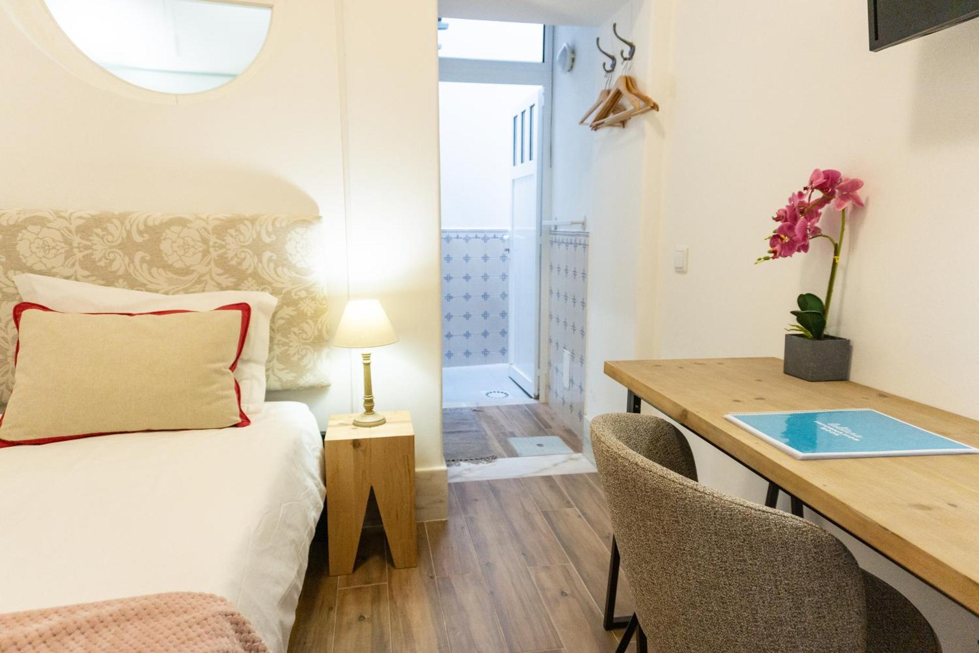 Lalitana Townhouse Hotell Lagos Rum bild